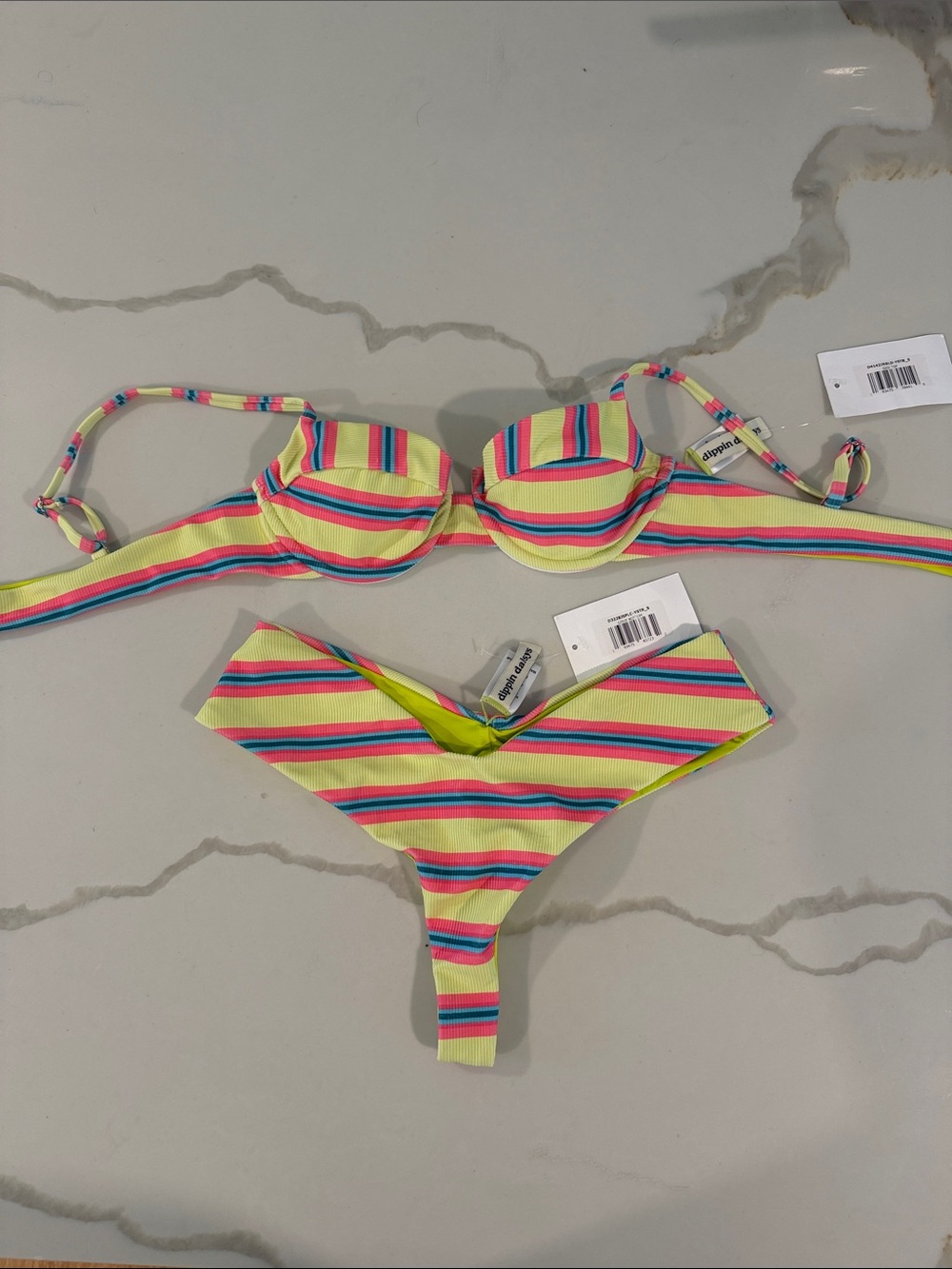 Dippin daisys bikini set “Y2K stripe” NWT